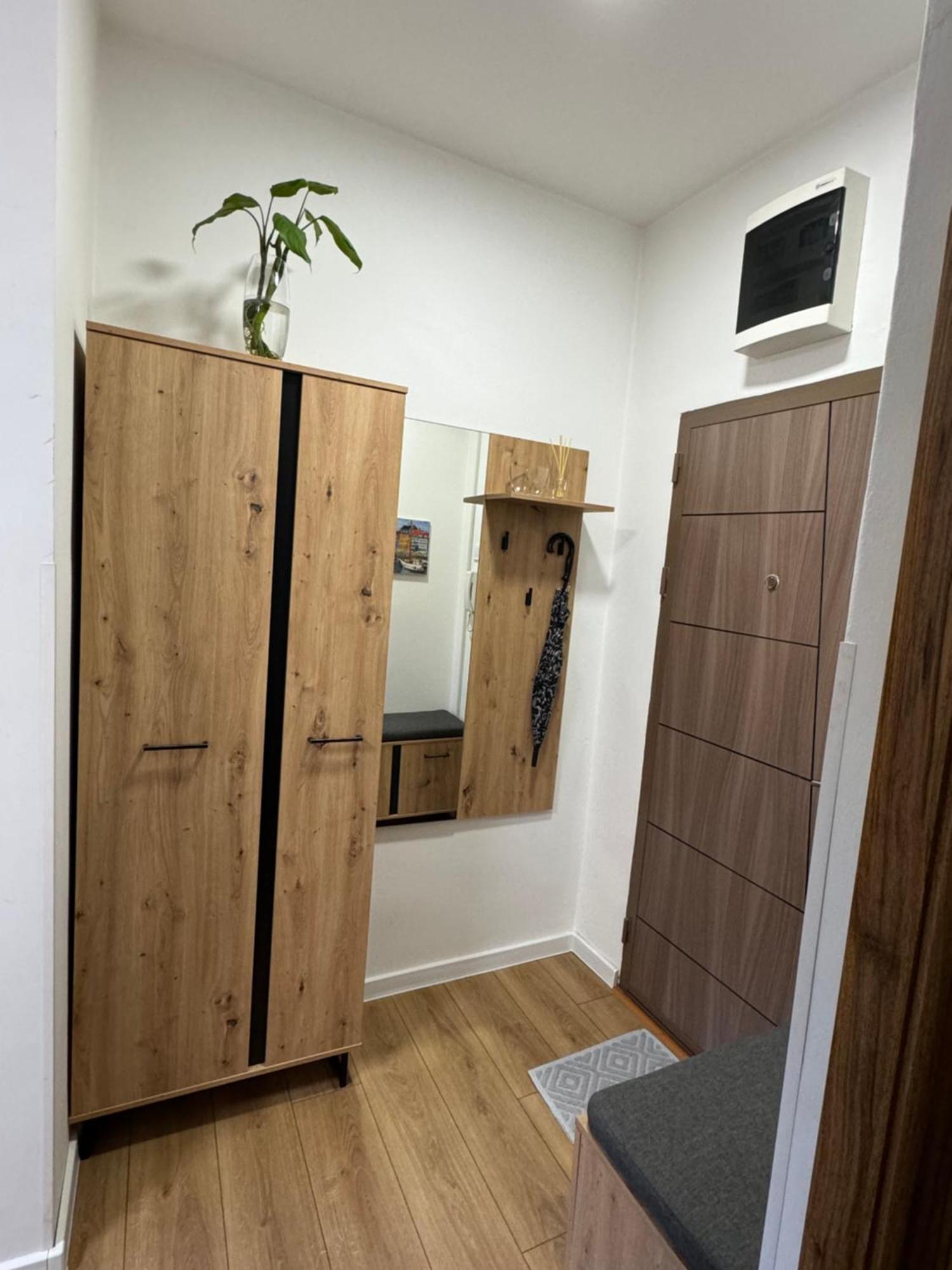 Eleven Apartment Podgorica Bagian luar foto