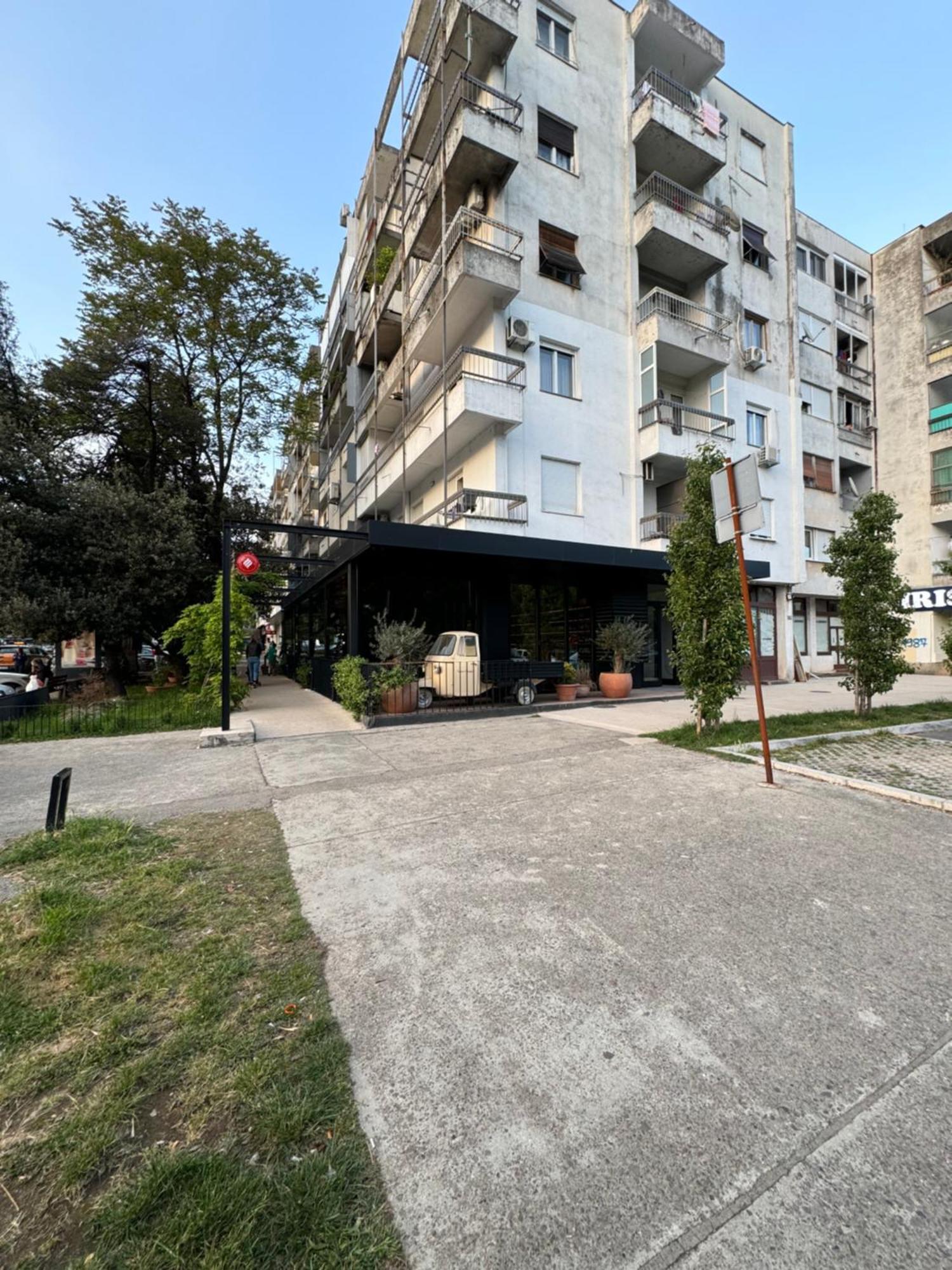Eleven Apartment Podgorica Bagian luar foto
